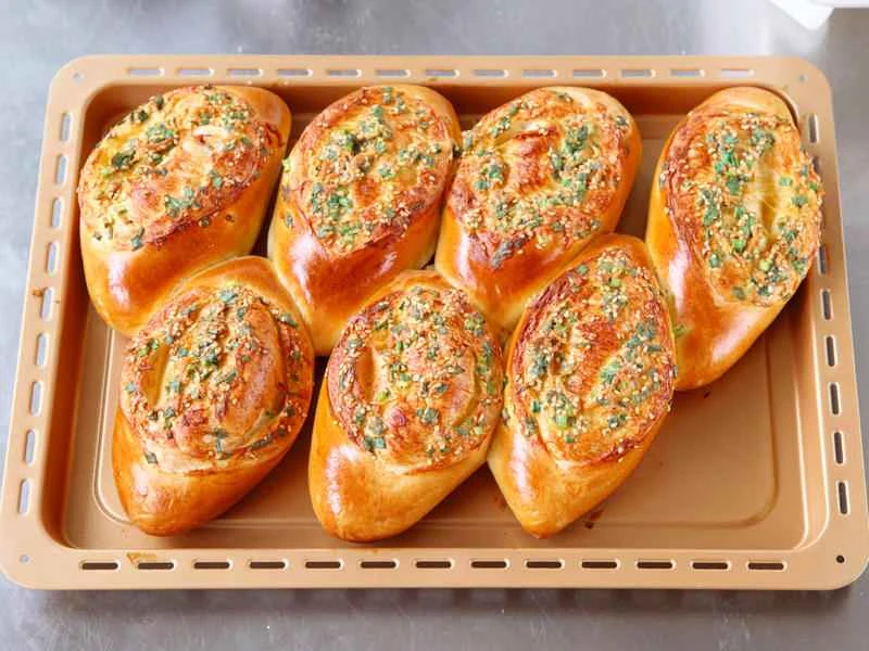 How to make pure milk hand-torn toast: Step 1