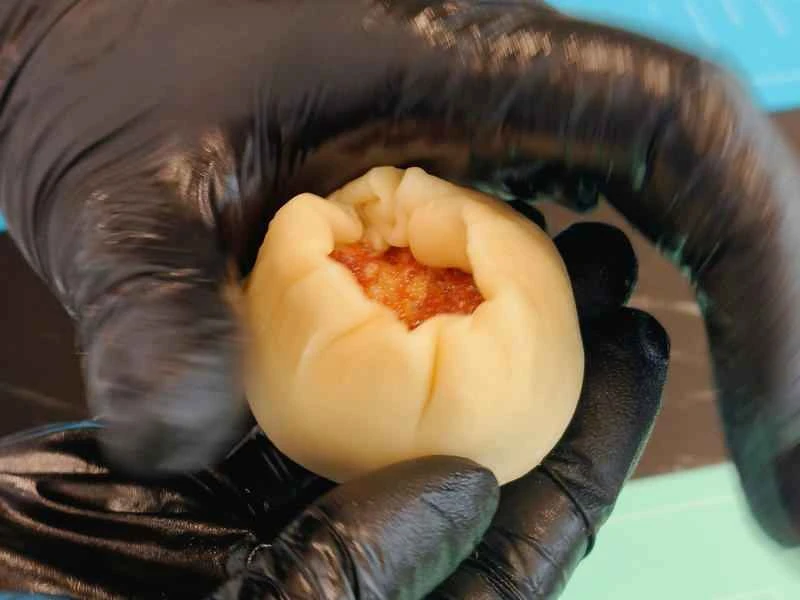 How to make pure milk hand-torn toast: Step 1