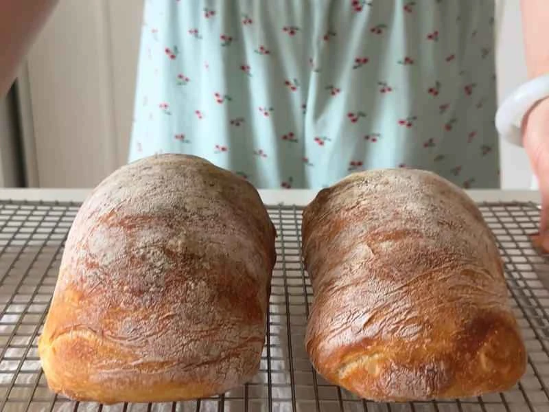 How to make pure milk hand-torn toast: Step 1