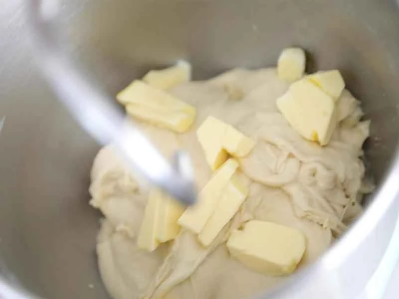 How to make pure milk hand-torn toast: Step 1