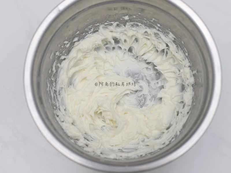 How to make pure milk hand-torn toast: Step 1