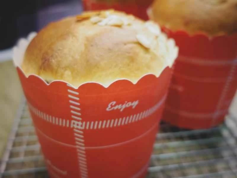 How to make pure milk hand-torn toast: Step 1