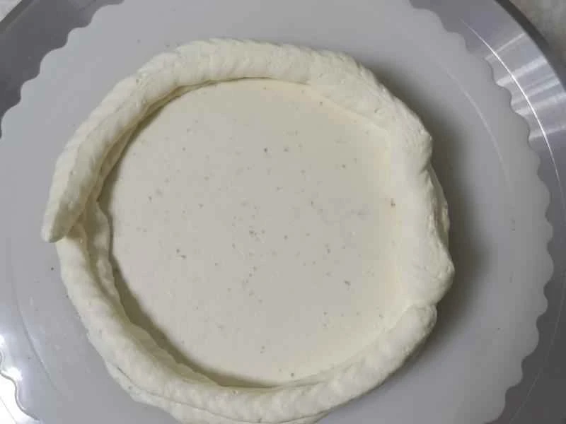 How to make pure milk hand-torn toast: Step 1