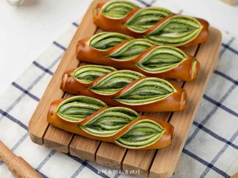 How to make pure milk hand-torn toast: Step 1