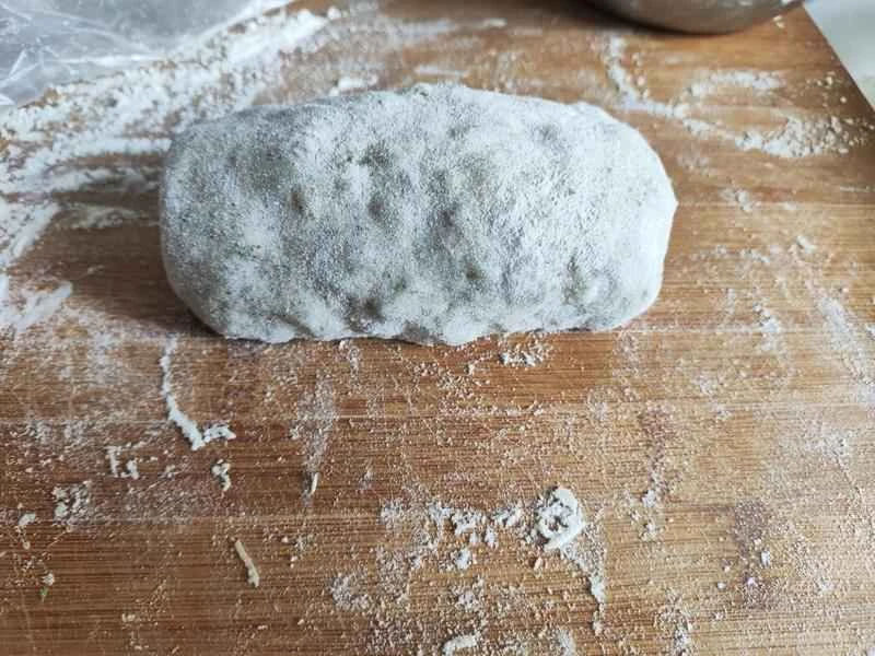 How to make pure milk hand-torn toast: Step 1