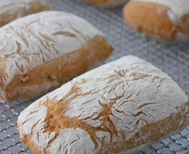 Low-fat and filling | This whole wheat chapata bread is delicious and easy to make!