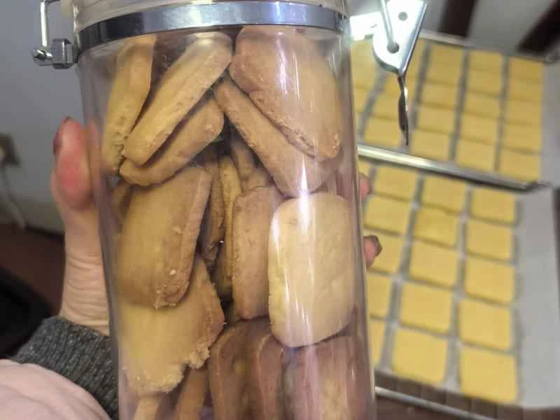 How to make pure milk hand-torn toast: Step 1