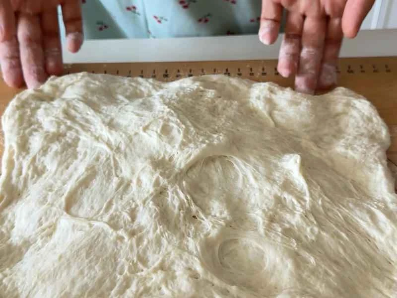 How to make pure milk hand-torn toast: Step 1