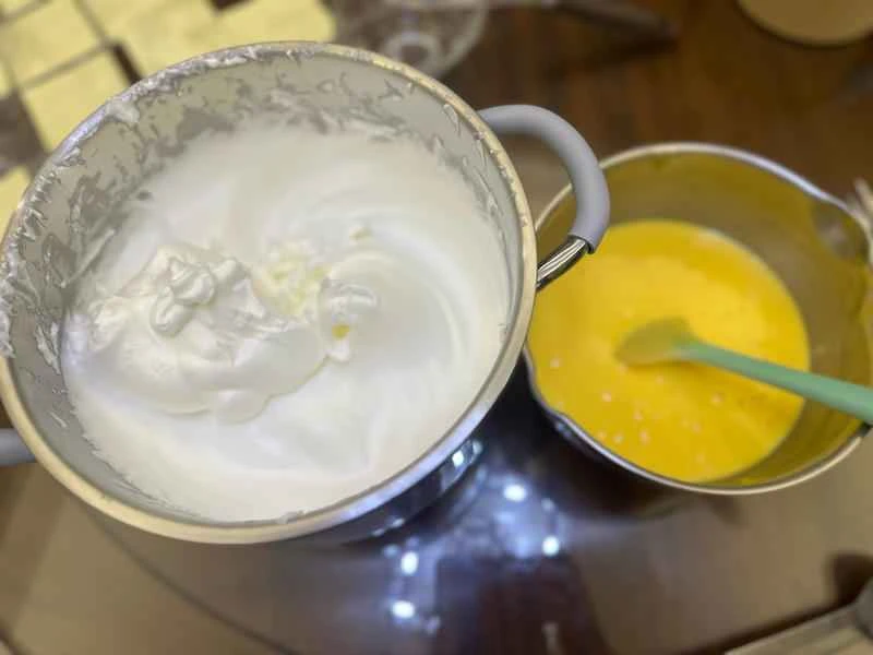 How to make pure milk hand-torn toast: Step 1