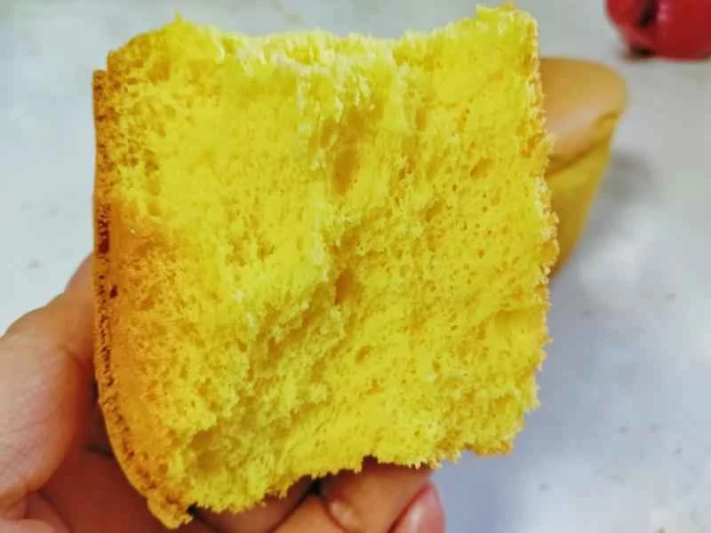 How to make pure milk hand-torn toast: Step 1