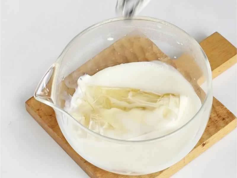 How to make pure milk hand-torn toast: Step 1