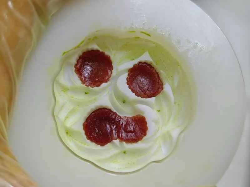 How to make pure milk hand-torn toast: Step 1