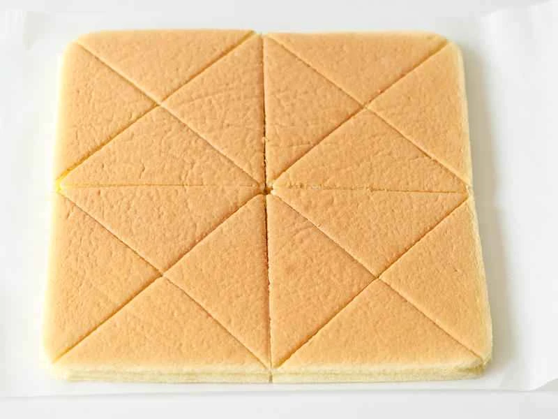 How to make pure milk hand-torn toast: Step 1