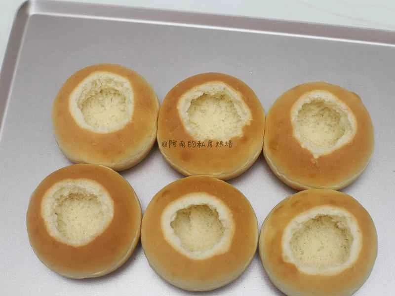 How to make pure milk hand-torn toast: Step 1