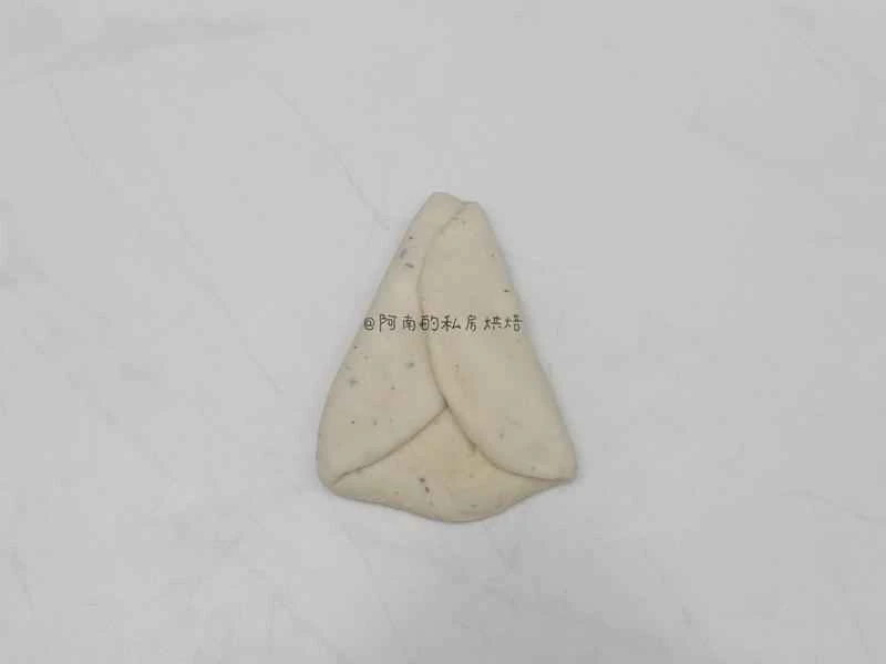 How to make pure milk hand-torn toast: Step 1