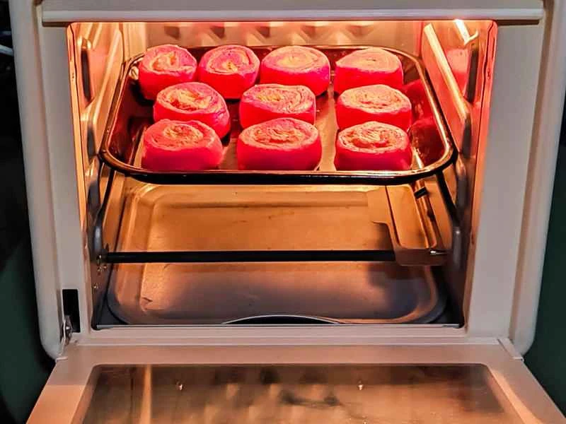 How to make pure milk hand-torn toast: Step 1