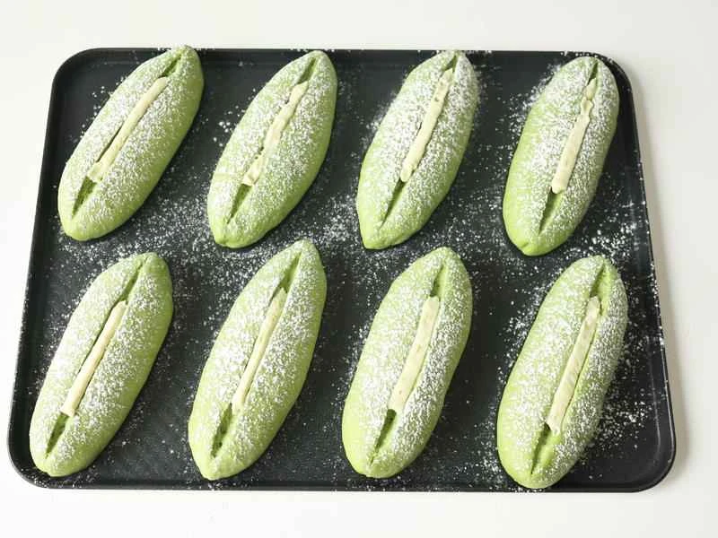 How to make pure milk hand-torn toast: Step 1