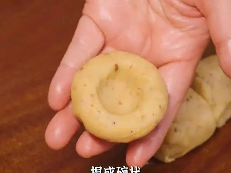 How to make pure milk hand-torn toast: Step 1