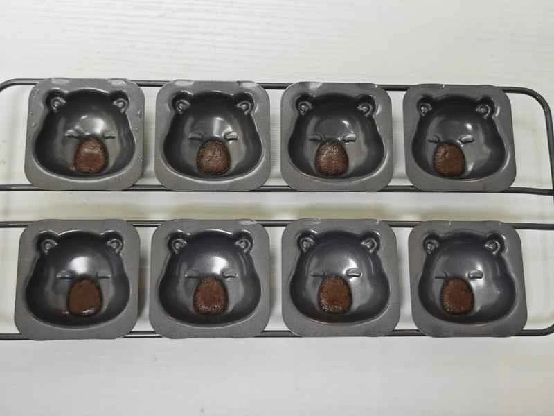 How to make pure milk hand-torn toast: Step 1