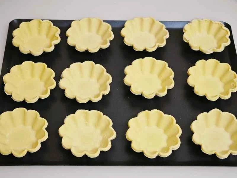 How to make pure milk hand-torn toast: Step 1