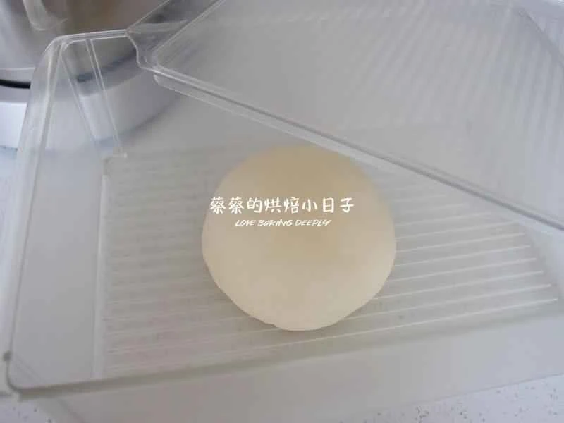 How to make pure milk hand-torn toast: Step 1