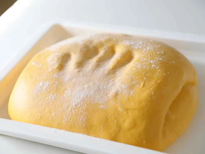 How to make pure milk hand-torn toast: Step 1