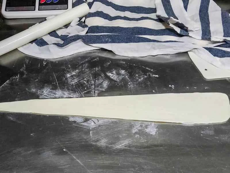 How to make pure milk hand-torn toast: Step 1