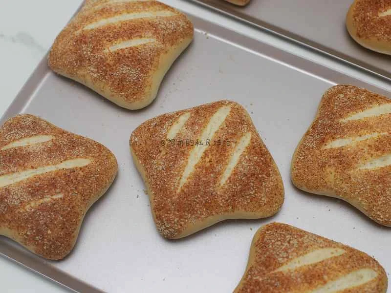 How to make pure milk hand-torn toast: Step 1