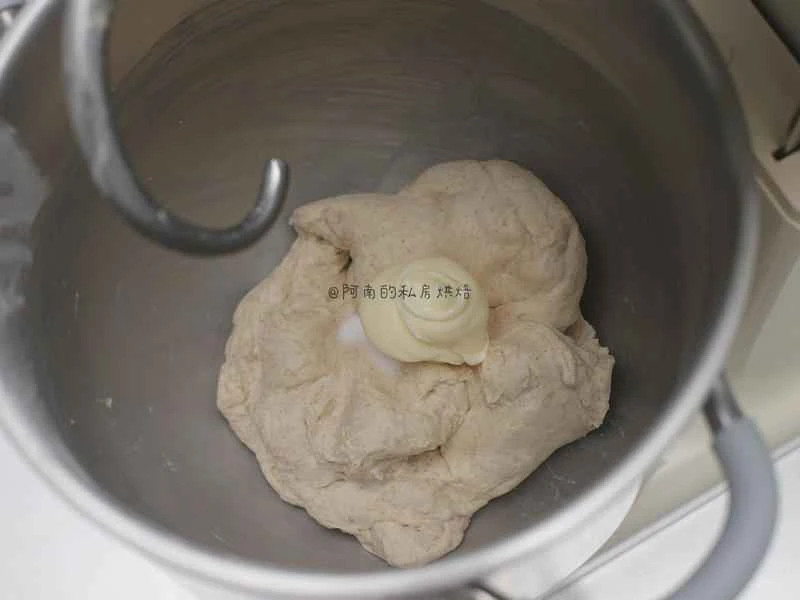 How to make pure milk hand-torn toast: Step 1