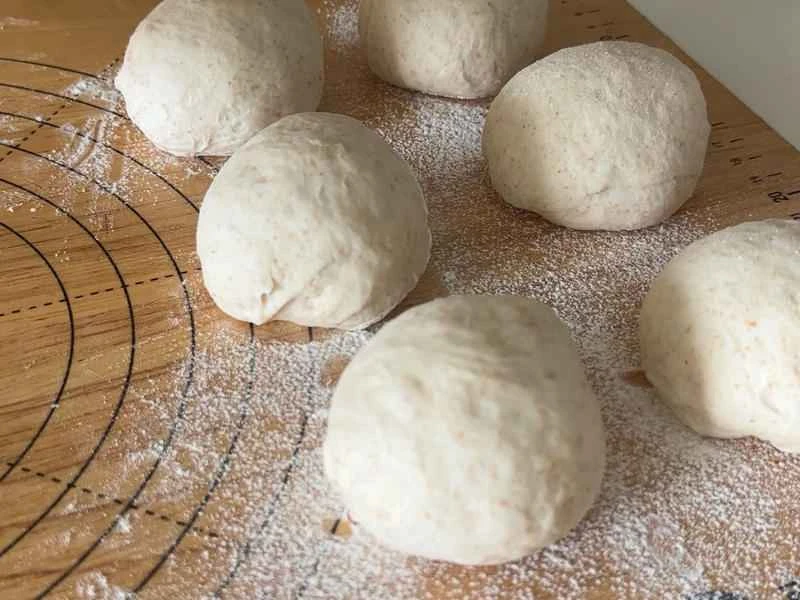 How to make pure milk hand-torn toast: Step 1