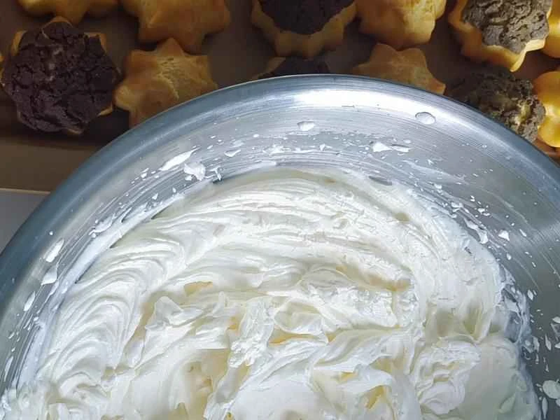 How to make pure milk hand-torn toast: Step 1