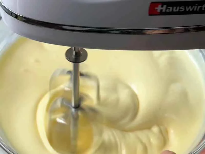 How to make pure milk hand-torn toast: Step 1