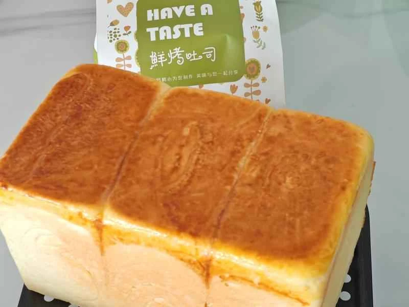 How to make pure milk hand-torn toast: Step 1