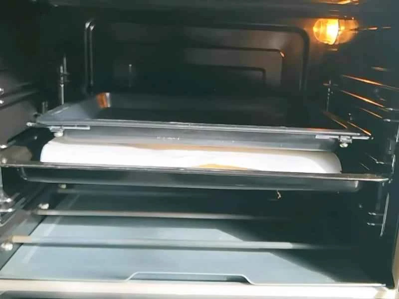 How to make pure milk hand-torn toast: Step 1