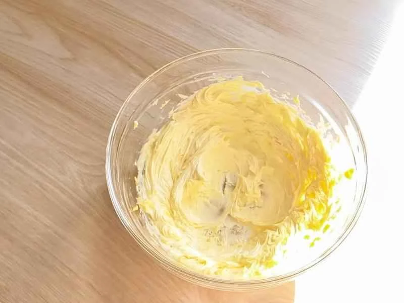 How to make pure milk hand-torn toast: Step 1