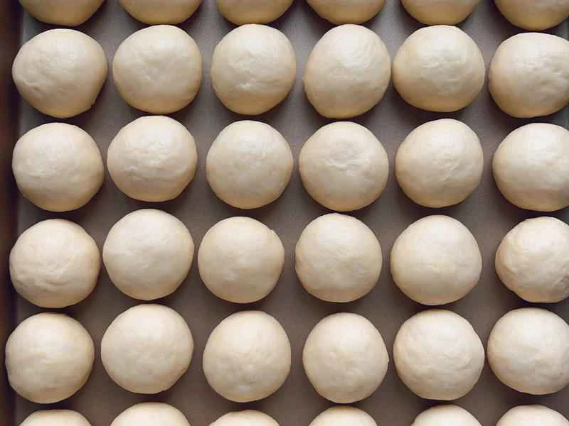 How to make pure milk hand-torn toast: Step 1