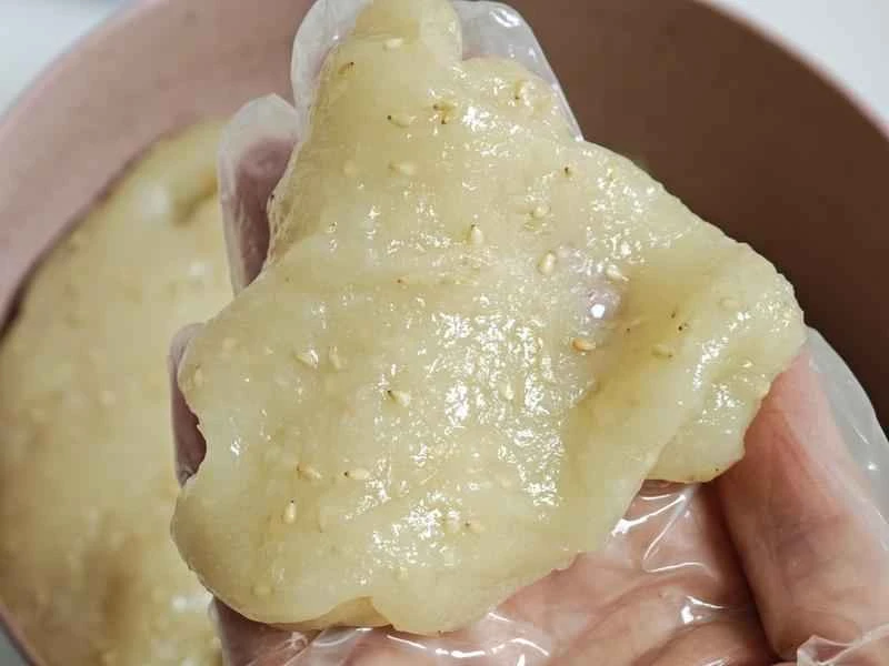 How to make pure milk hand-torn toast: Step 1