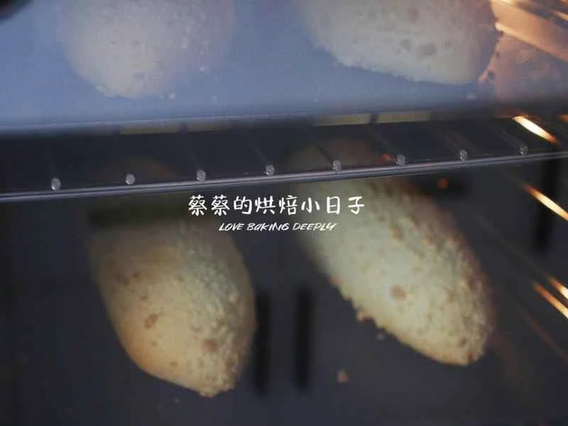 How to make pure milk hand-torn toast: Step 1