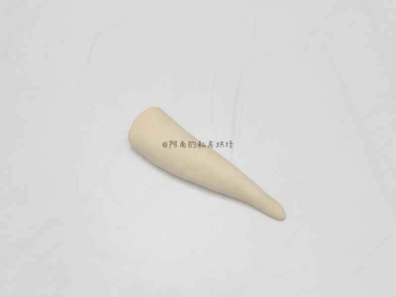 How to make pure milk hand-torn toast: Step 1