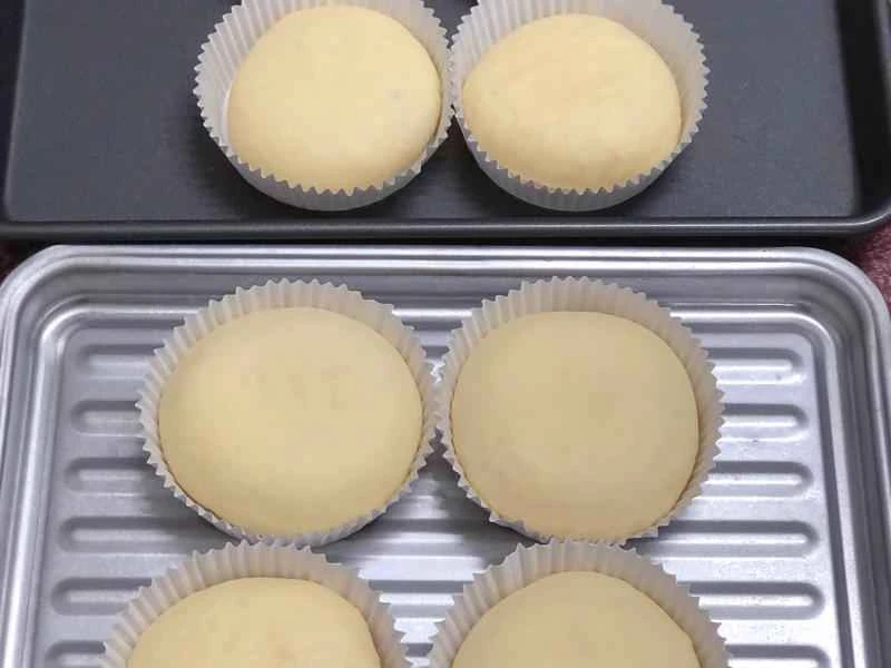 How to make pure milk hand-torn toast: Step 1