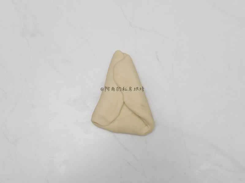 How to make pure milk hand-torn toast: Step 1