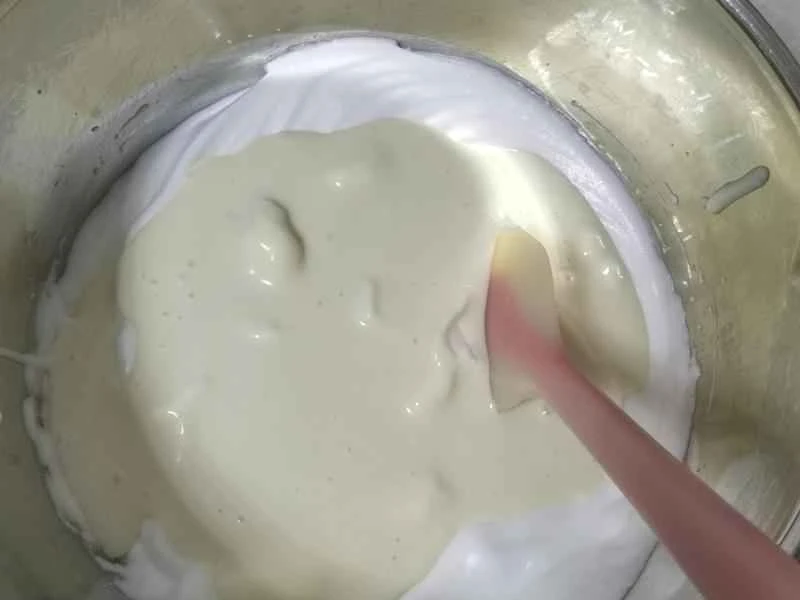 How to make pure milk hand-torn toast: Step 1