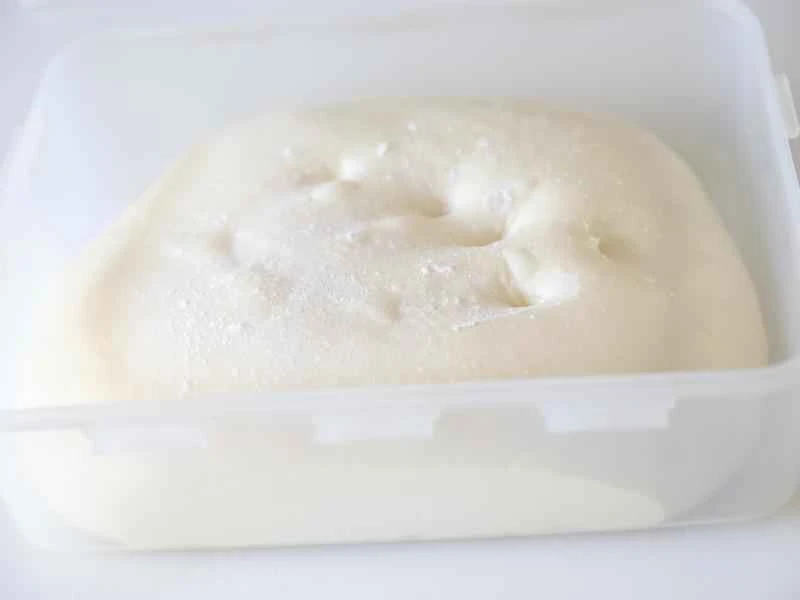 How to make pure milk hand-torn toast: Step 1