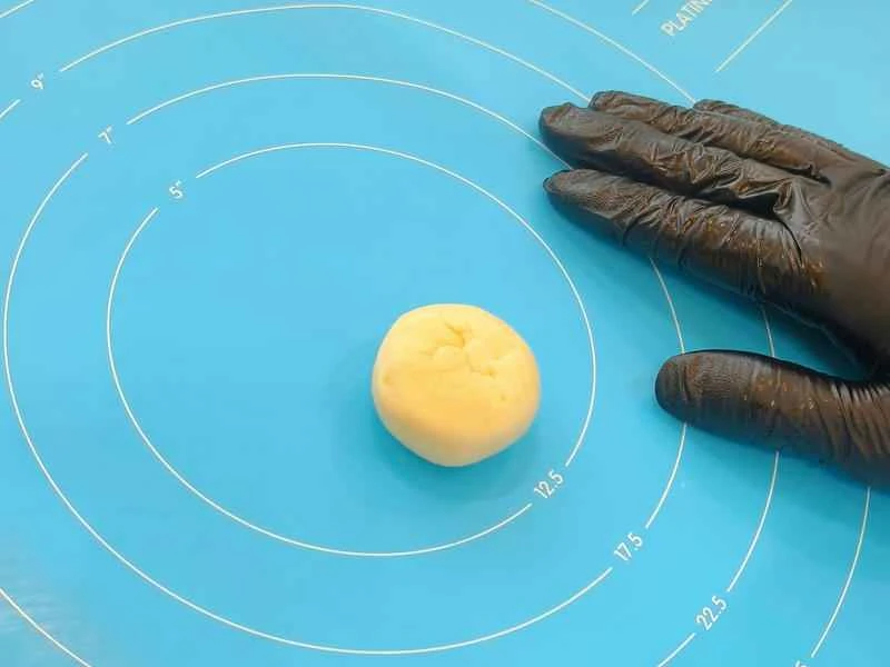 How to make pure milk hand-torn toast: Step 1