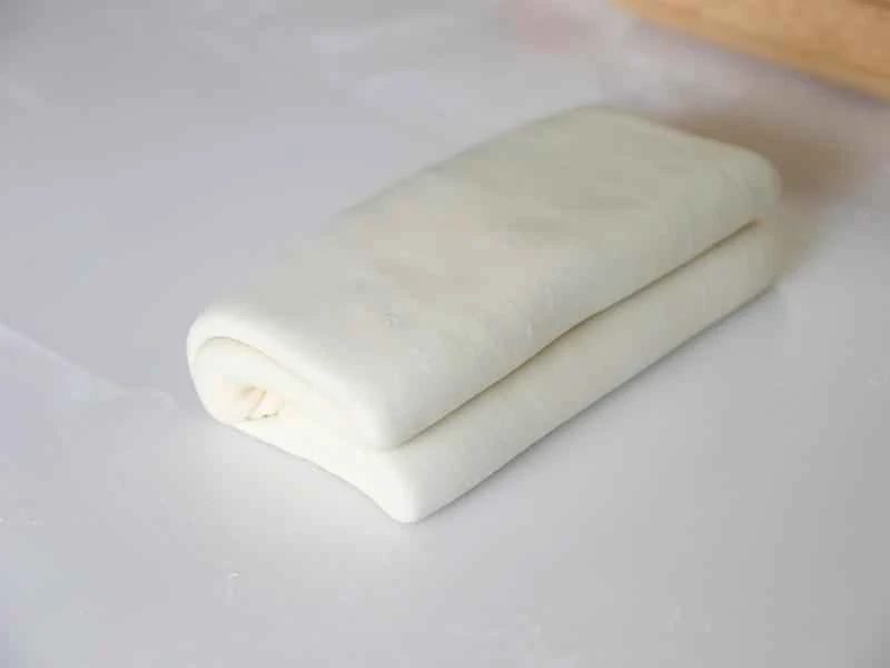 How to make pure milk hand-torn toast: Step 1