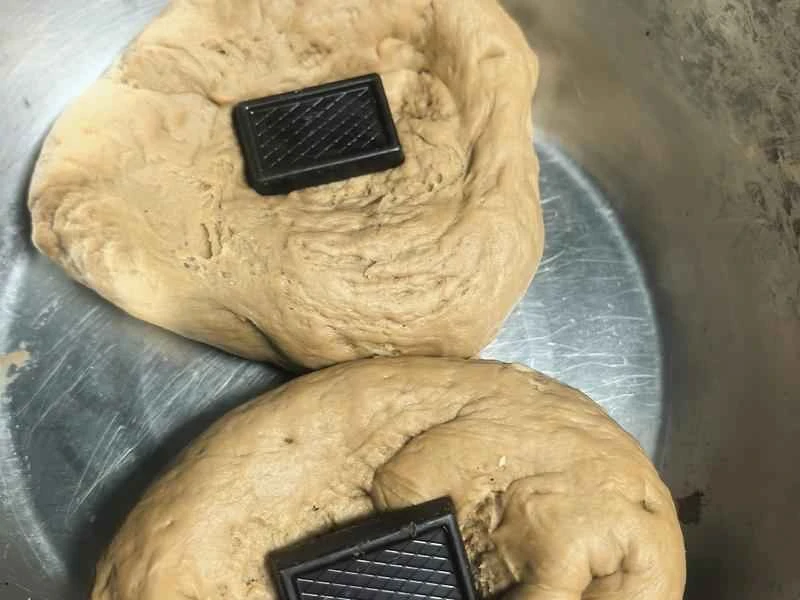 How to make pure milk hand-torn toast: Step 1