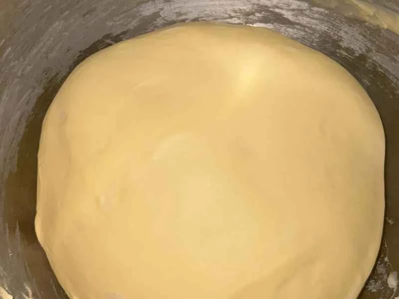 How to make pure milk hand-torn toast: Step 1