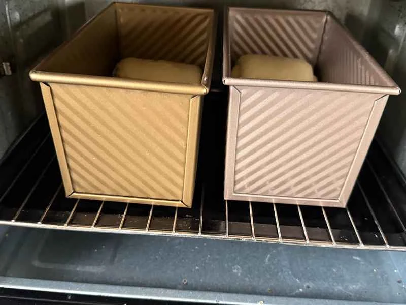 How to make pure milk hand-torn toast: Step 1