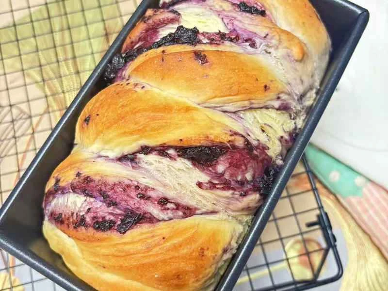 How to make pure milk hand-torn toast: Step 1