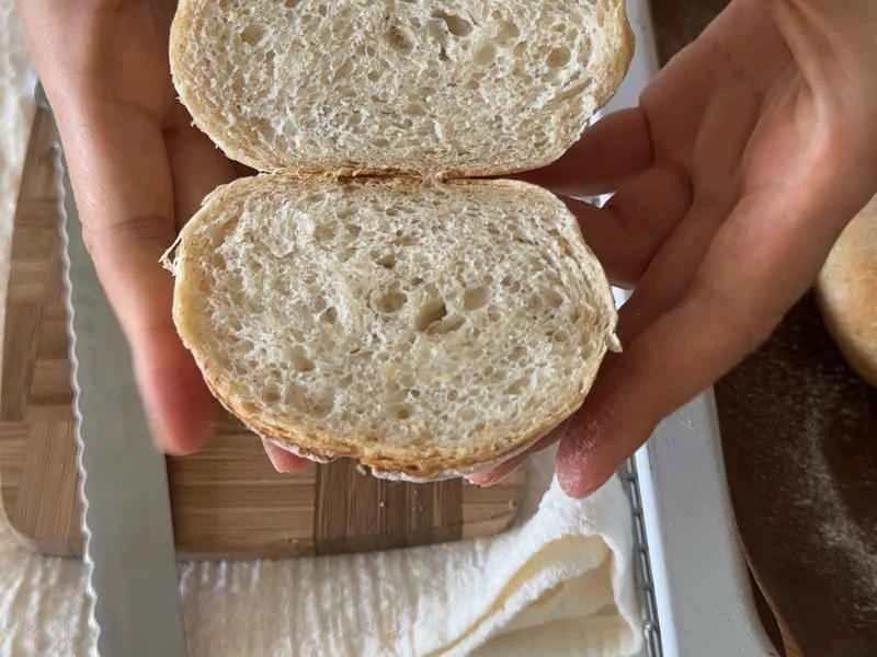 How to make pure milk hand-torn toast: Step 1